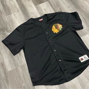 Chicago Blackhawks NHL
Mitchell & Ness Men's Mesh Button Front Baseball Jersey